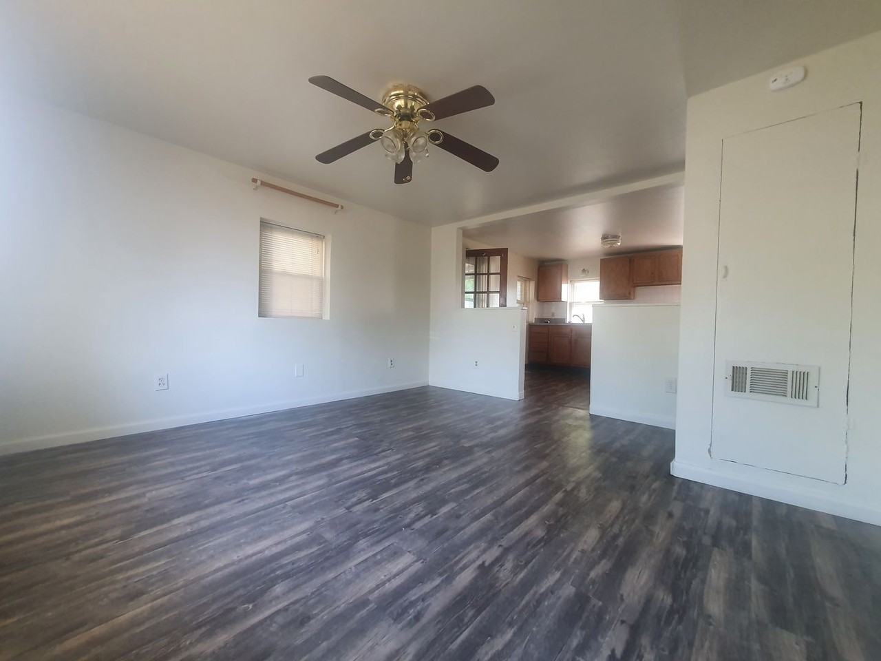 747 Lincoln Ave - Photo 3 of 12