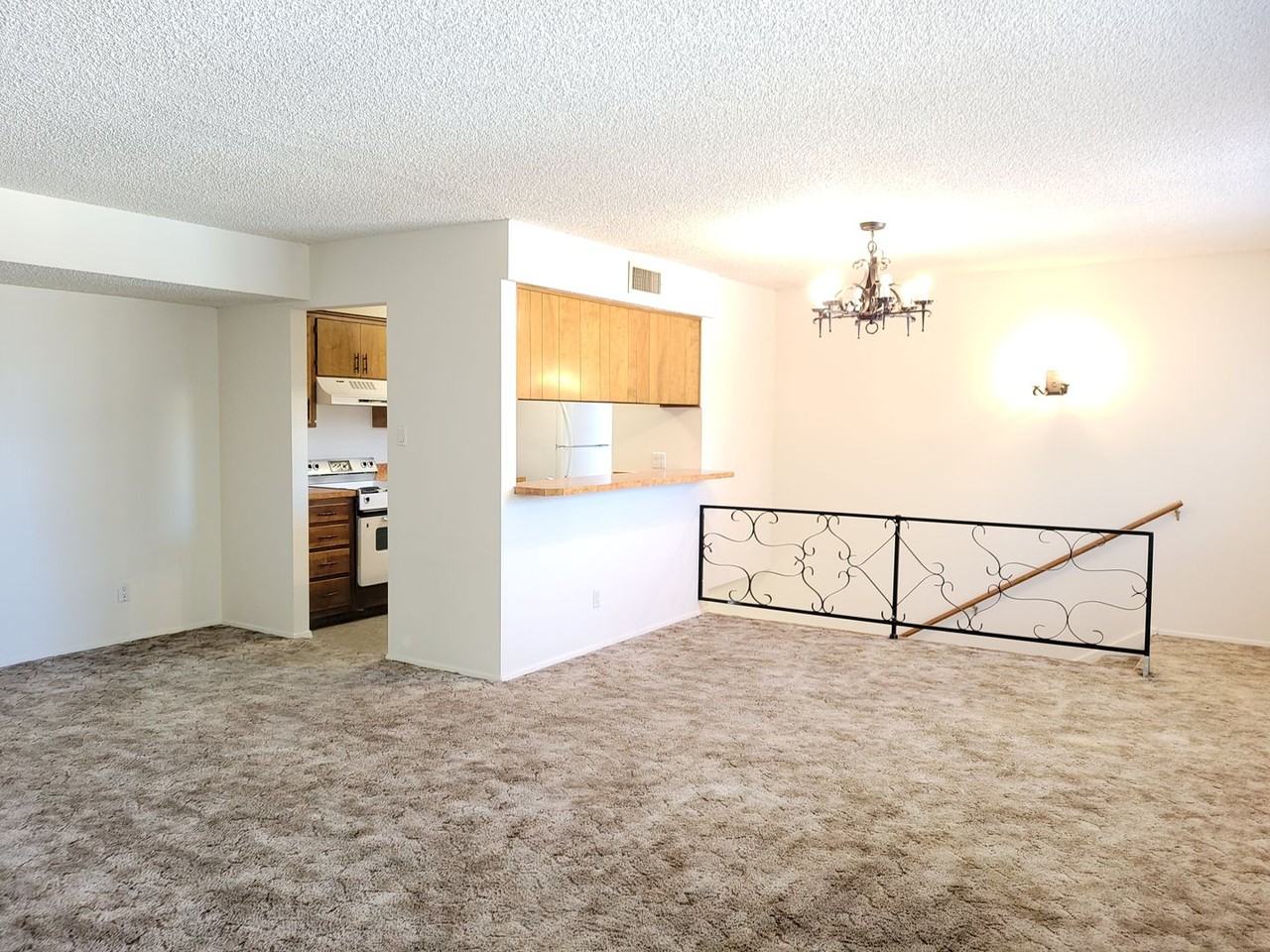 721 Laurelwood Dr Apt D - Photo 7 of 18