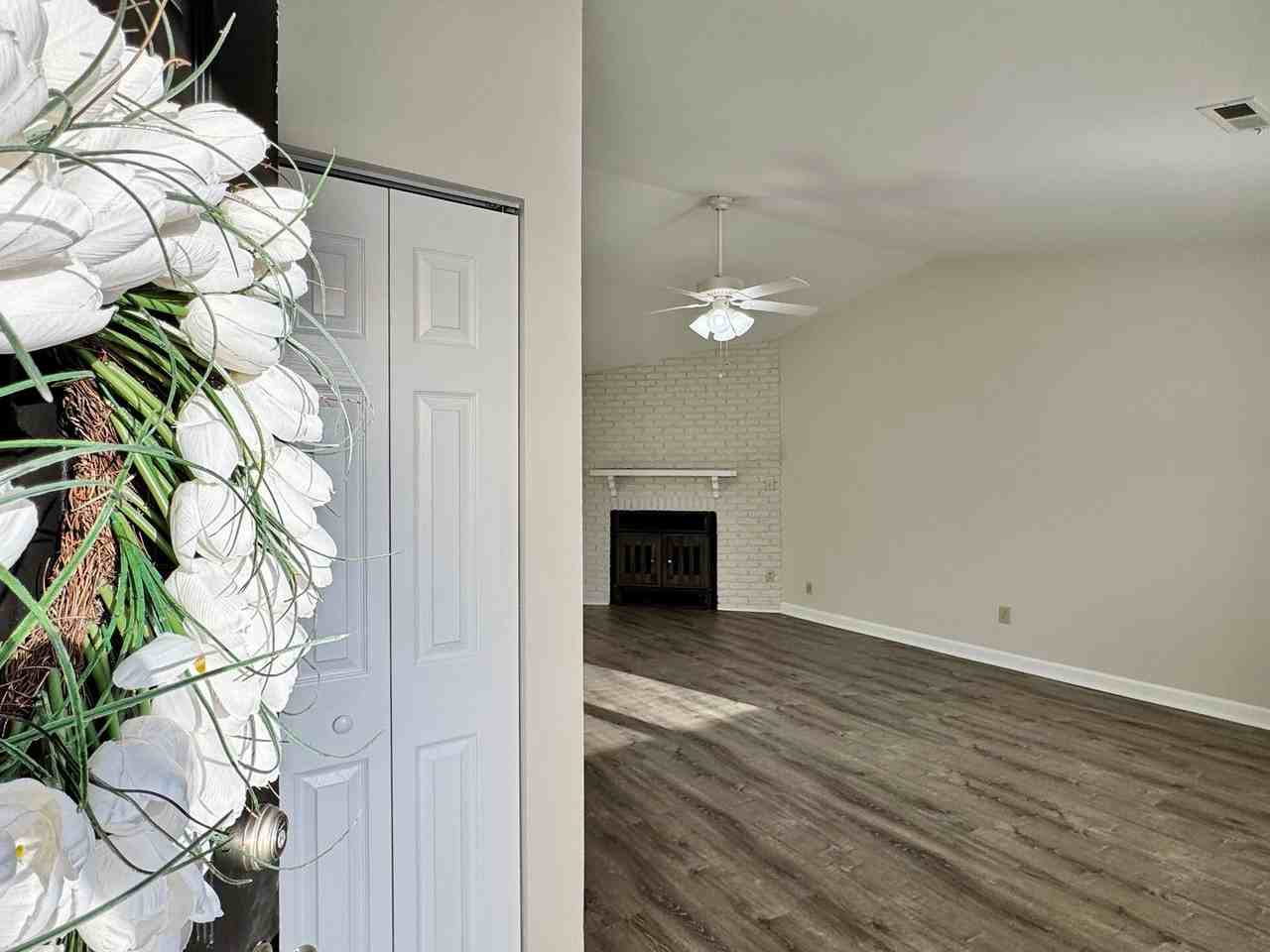 1412 Petrell Ct - Photo 3 of 29