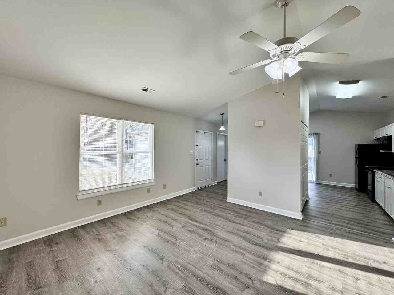 1412 Petrell Ct - Photo 7 of 29