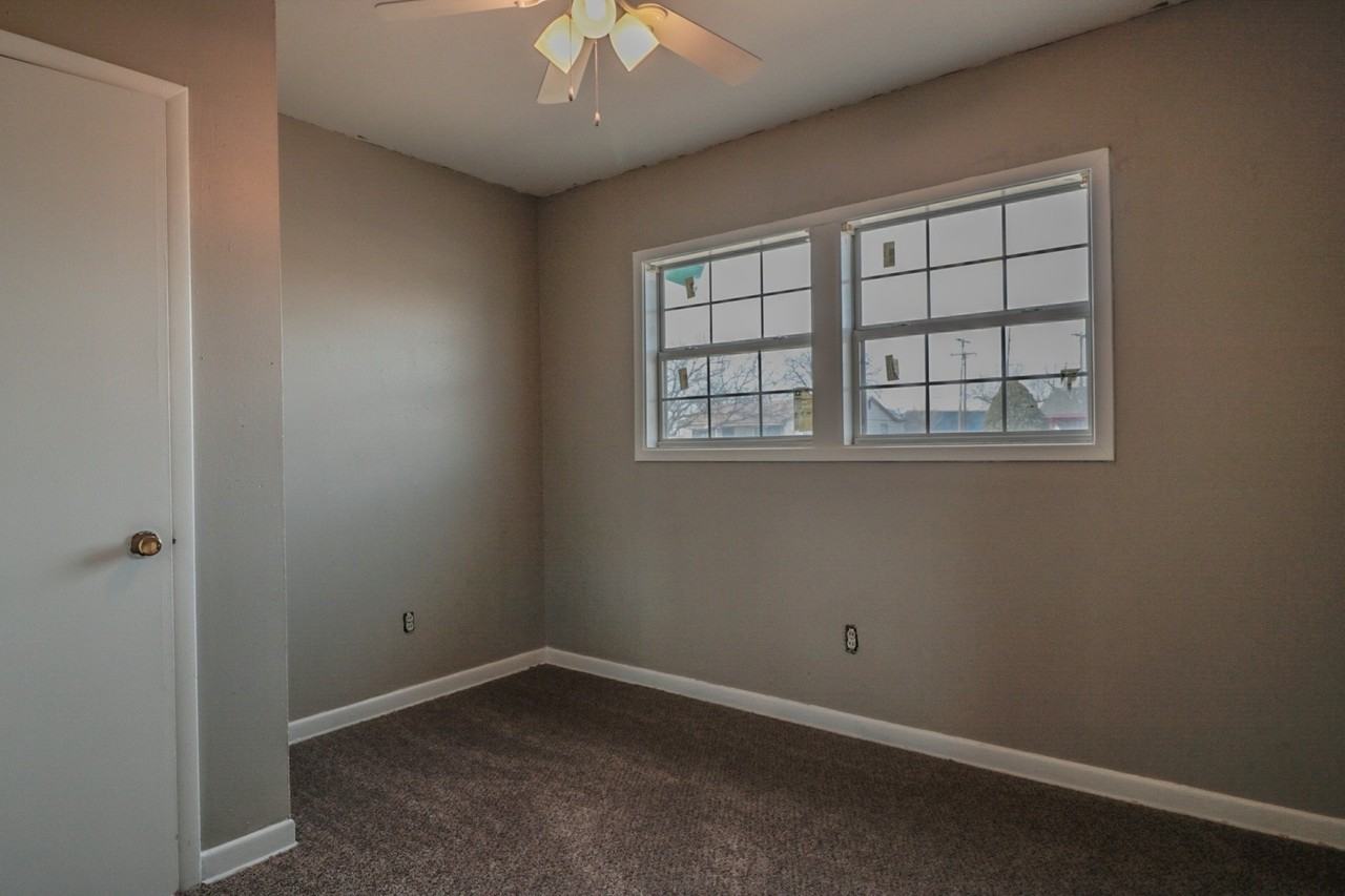 3119 3119 Jarvis Street - Photo 6 of 8