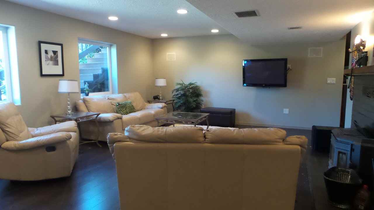1958 Sherman Ave - Photo 7 of 32