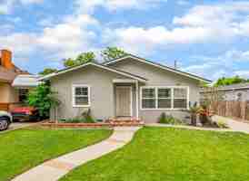 featured image of 367 N Waverly St