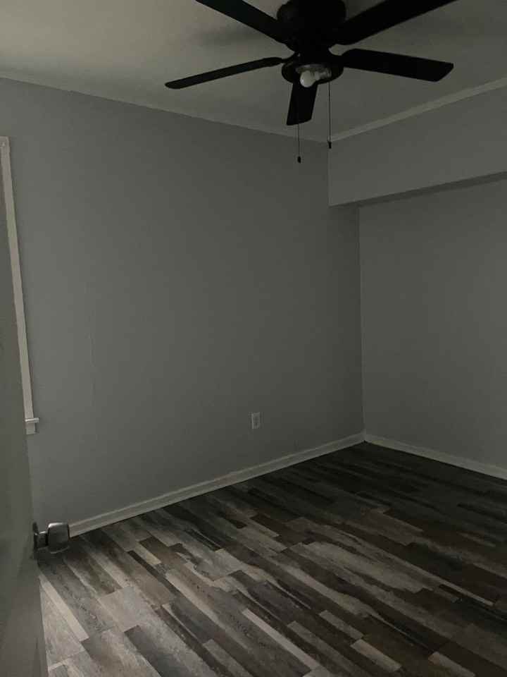 12514 Longmead Ave - Photo 3 of 9