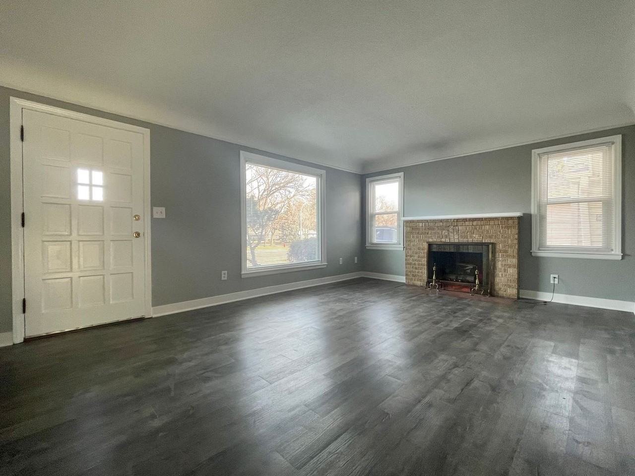 505 W 70th St - Photo 2 of 18