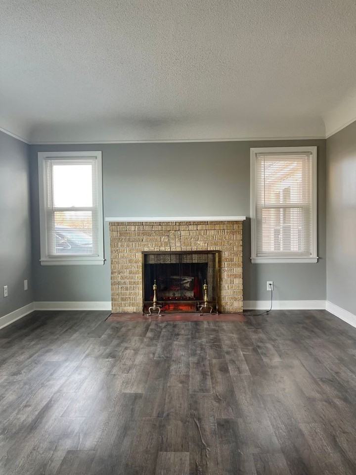 505 W 70th St - Photo 3 of 18