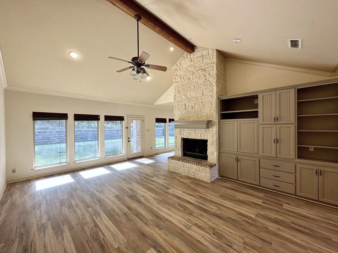 626 Huntwick Ln - Photo 2 of 28