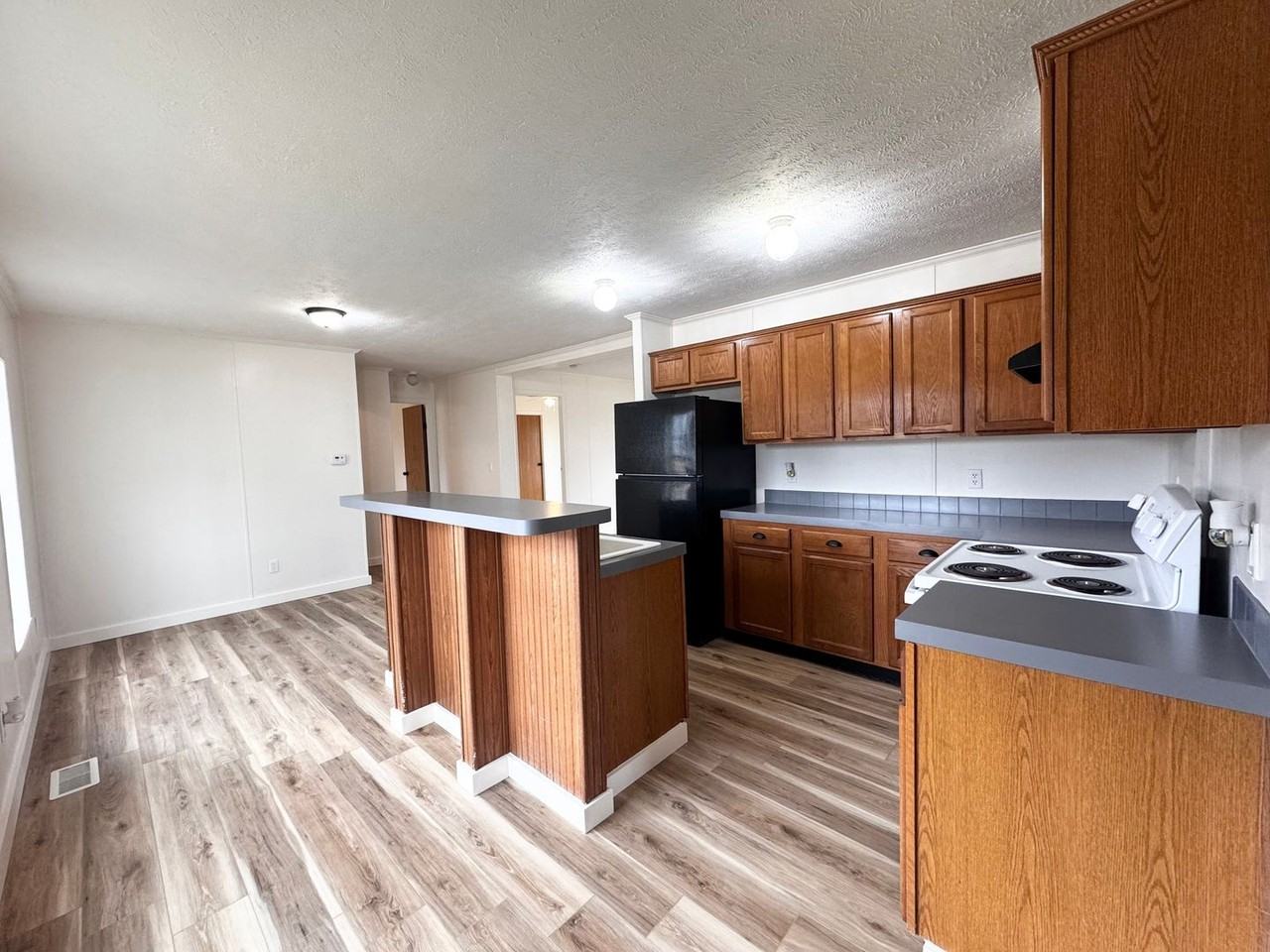 18242 Loyalty Ln - Photo 7 of 14