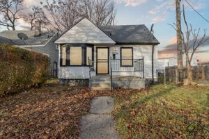 featured image of 19035 Fielding St