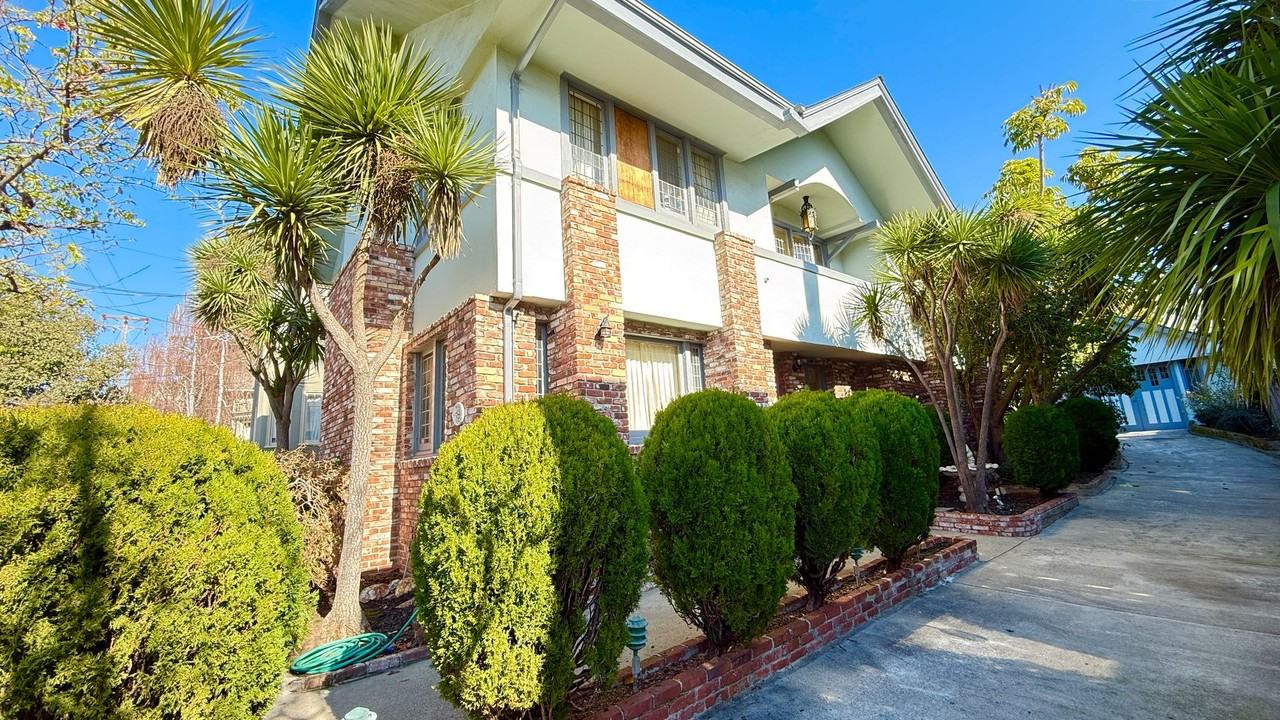 416 Euclid Ave #3 - Photo 2 of 19