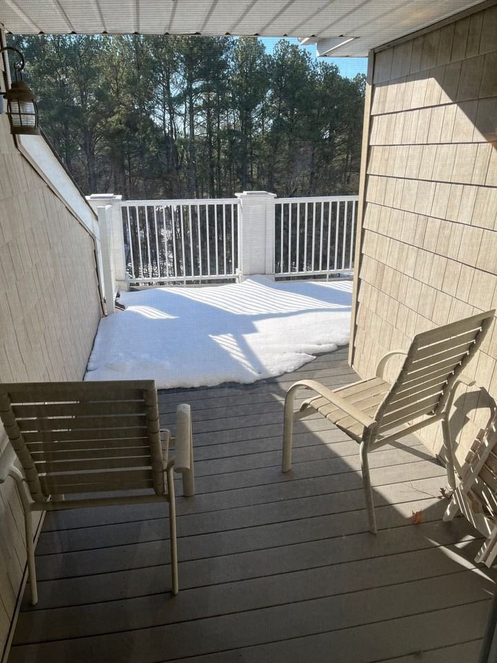 332 Oyster Bay Pl - Photo 3 of 20