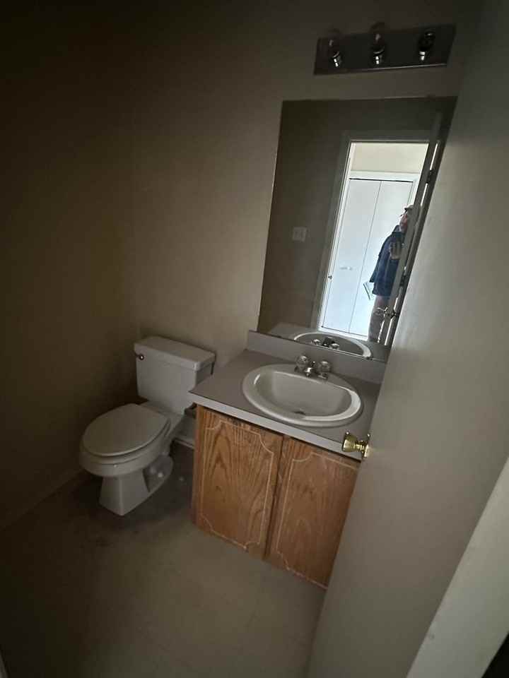 1105 Leslie Cir #D - Photo 4 of 6