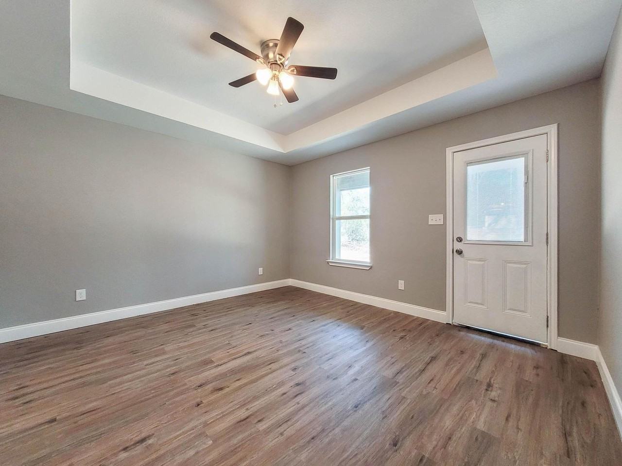 1207 E 10th Ave - Photo 7 of 12