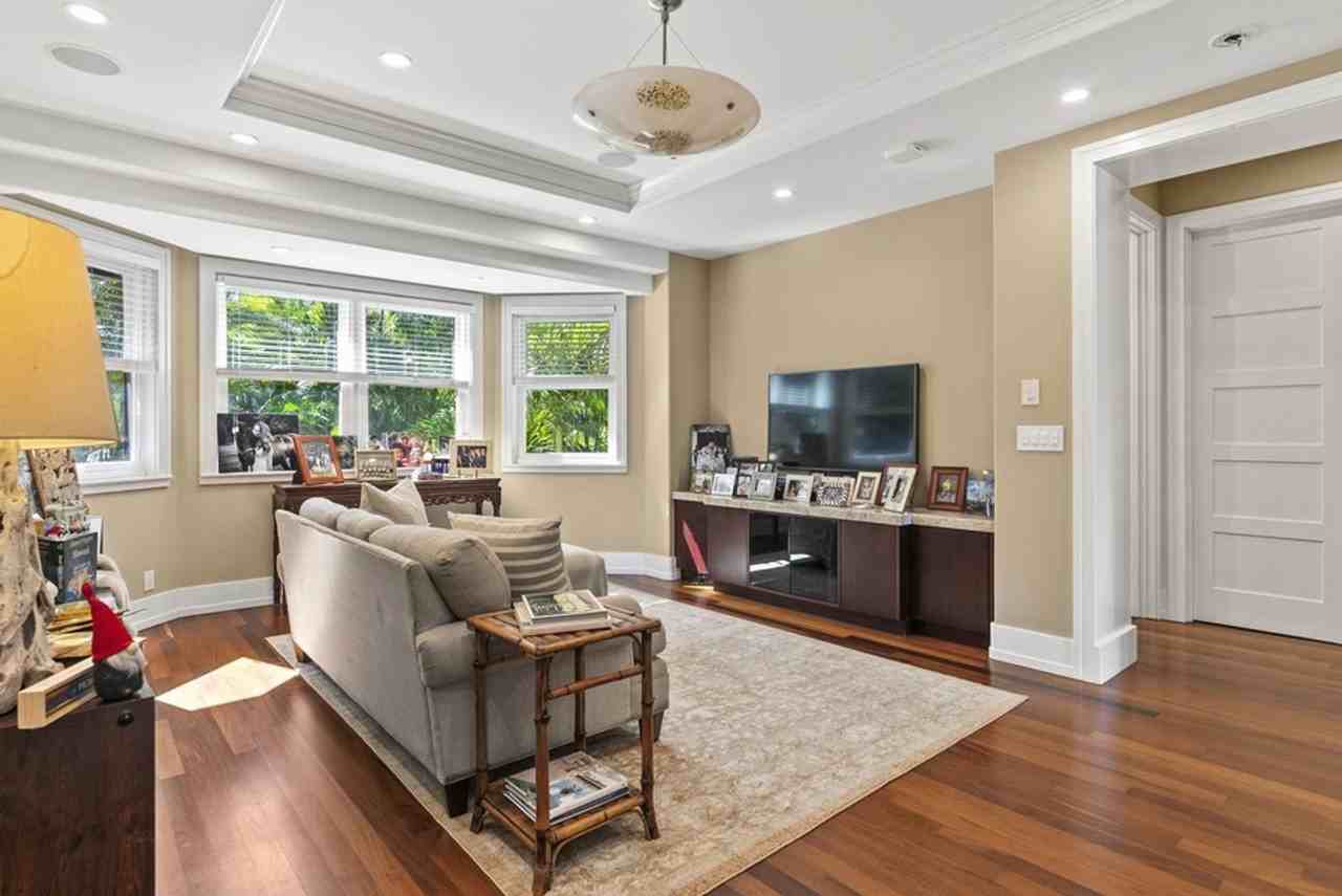 4017 Black Point Rd - Photo 5 of 50