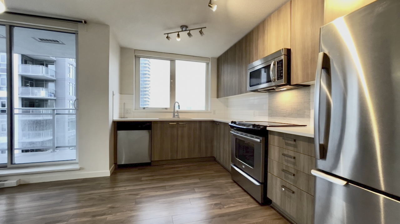 13325 102A Avenue #902 - Photo 6 of 18