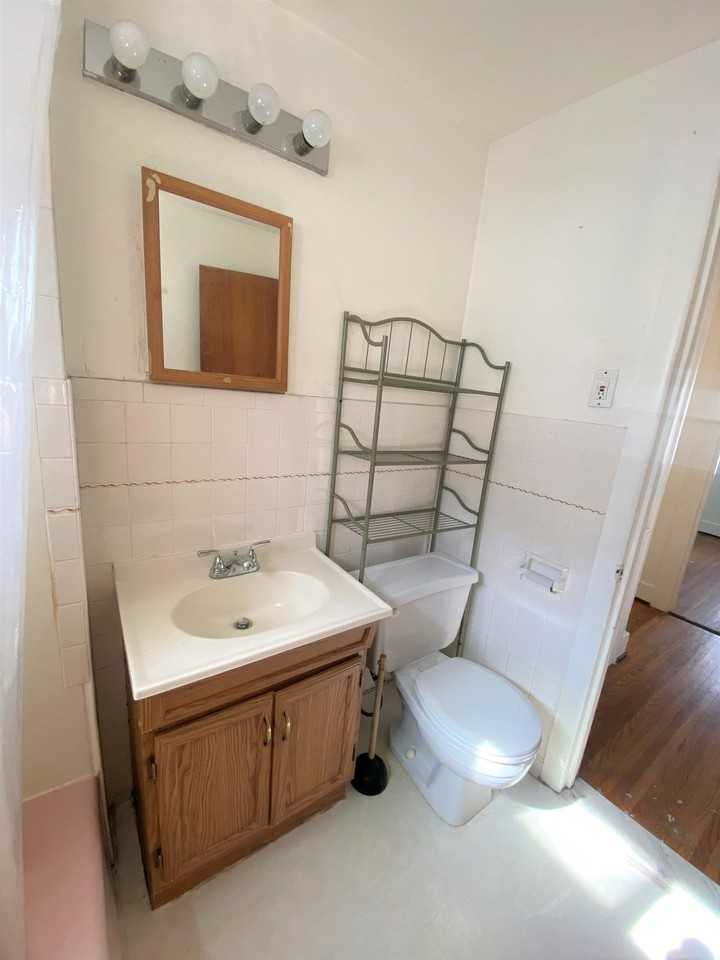 159 Shepard Ave - Photo 3 of 19
