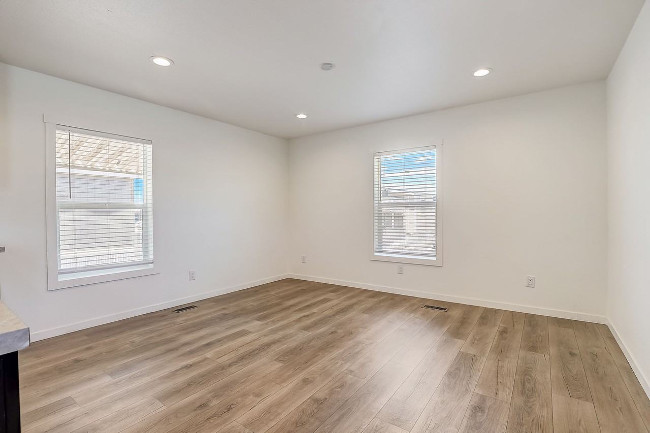 2627 S Lamb Blvd #225 - Photo 5 of 27