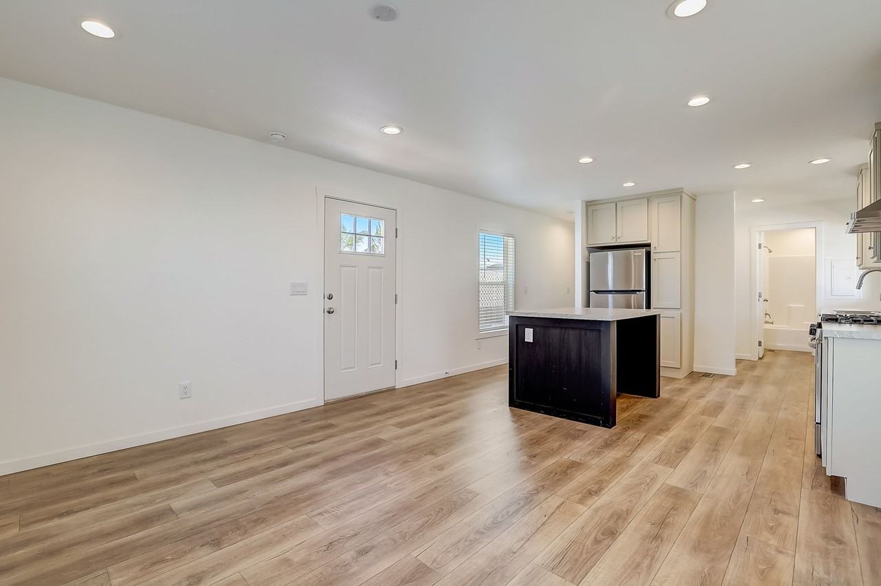 2627 S Lamb Blvd #225 - Photo 6 of 27