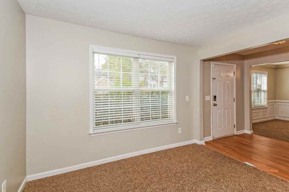 2779 Evanston Ct - Photo 7 of 17