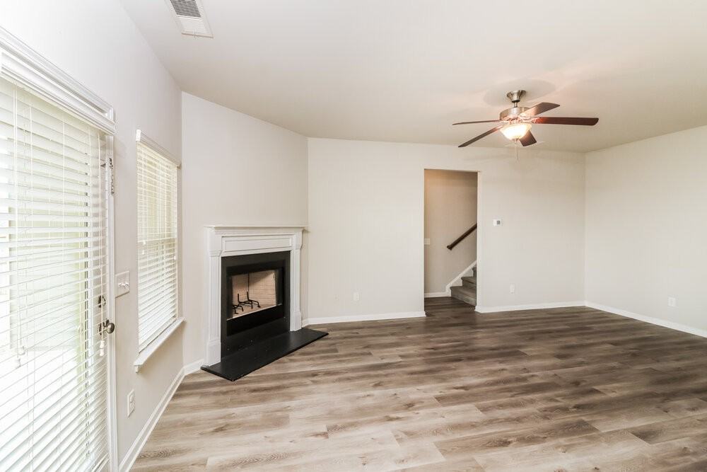 40 Robin Rd - Photo 5 of 17