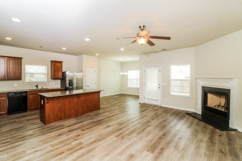 40 Robin Rd - Photo 7 of 17