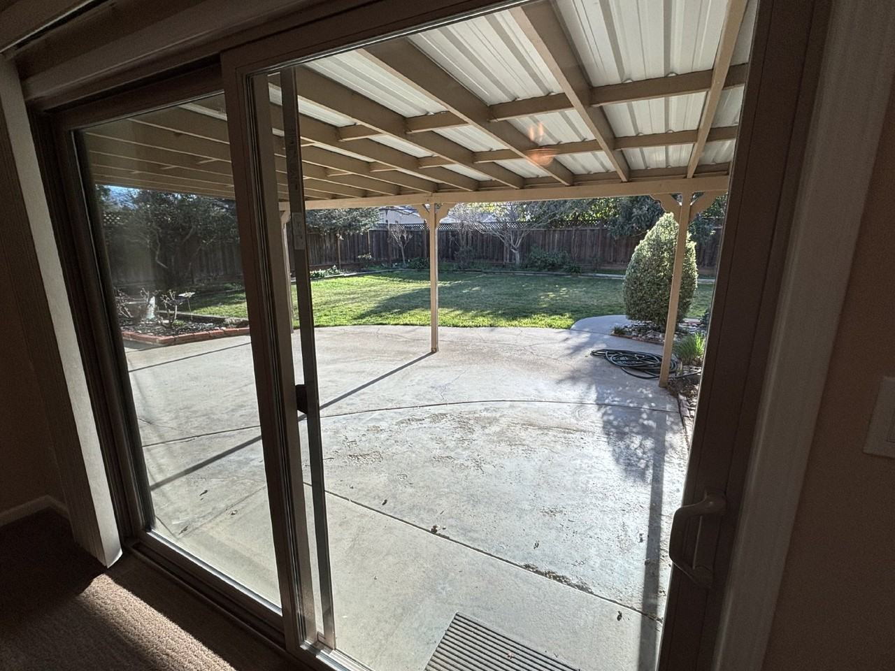 4618 Candlewood Ct - Photo 3 of 20