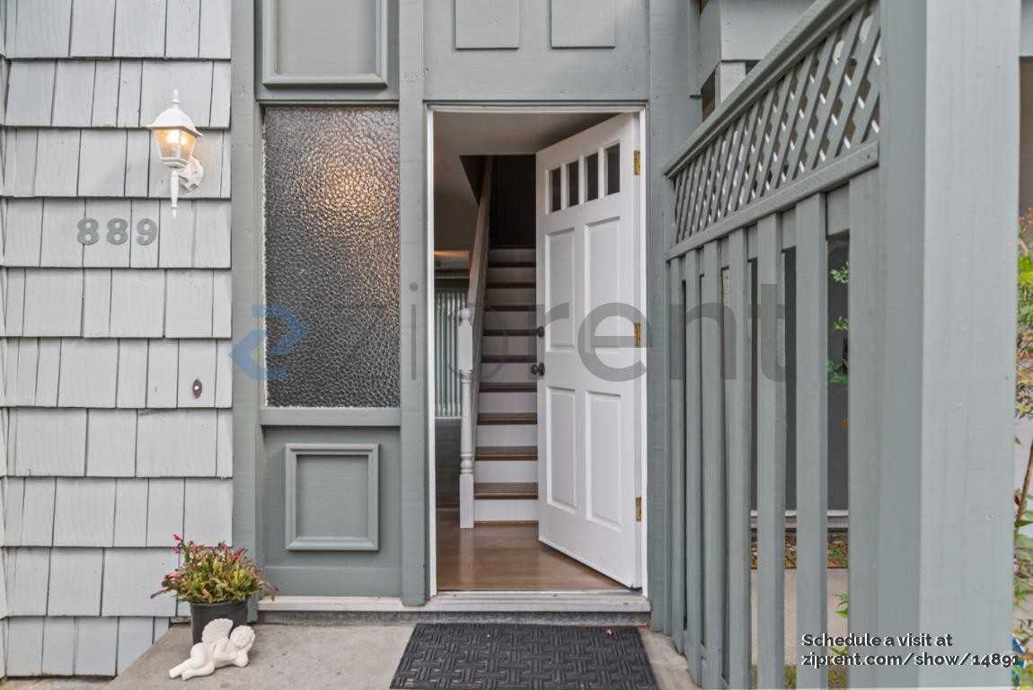 889 Cabot Ln - Photo 2 of 34