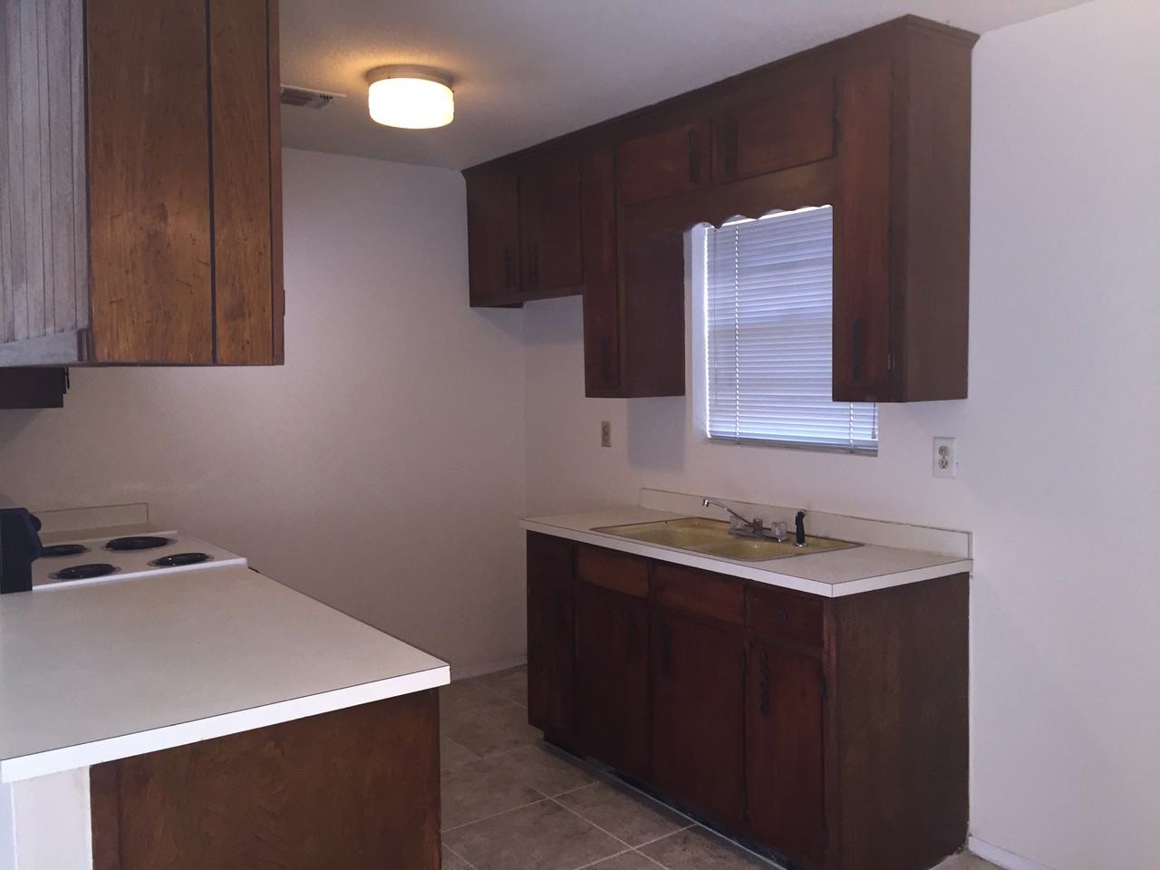 5655 Vista Bonita Dr N - Photo 3 of 7