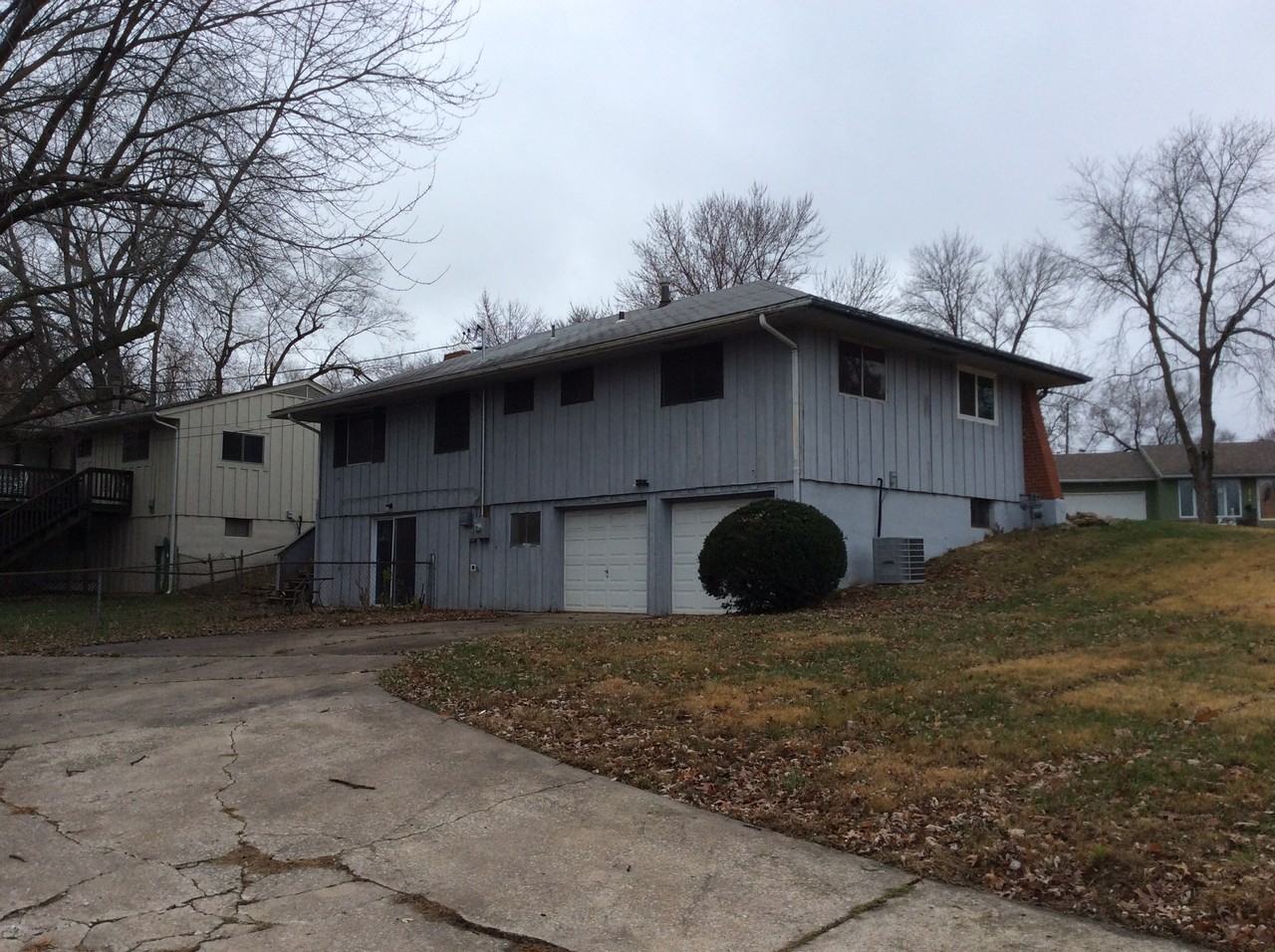 5321 N Mersington Ave - Photo 3 of 25