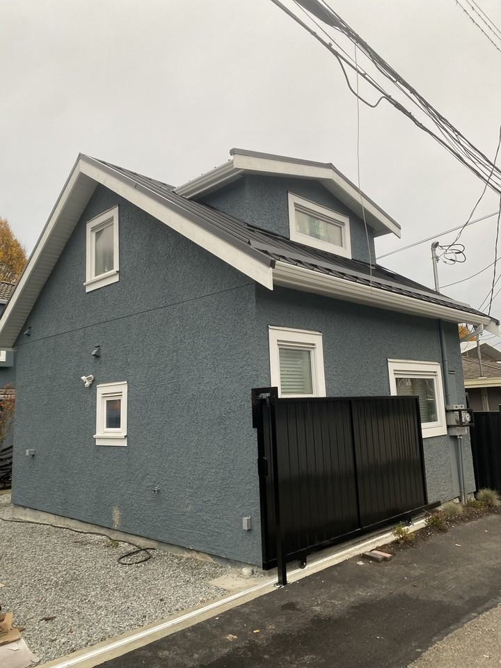 2738 Ward Street - Photo 2 of 13