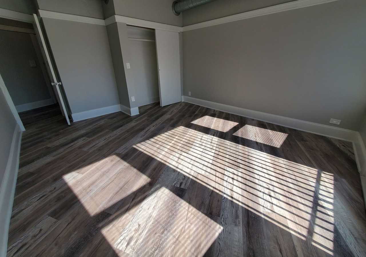 4237 N Lincoln Ave #2 - Photo 6 of 18