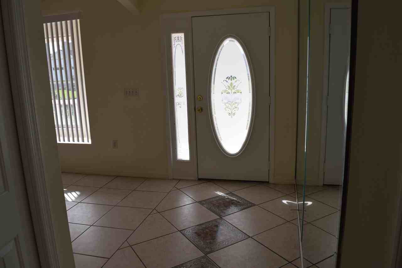 112 Azalea Dr - Photo 2 of 22