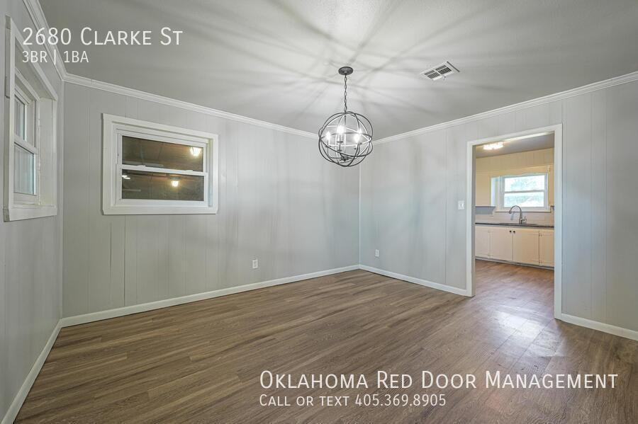 2680 Clarke St - Photo 3 of 22