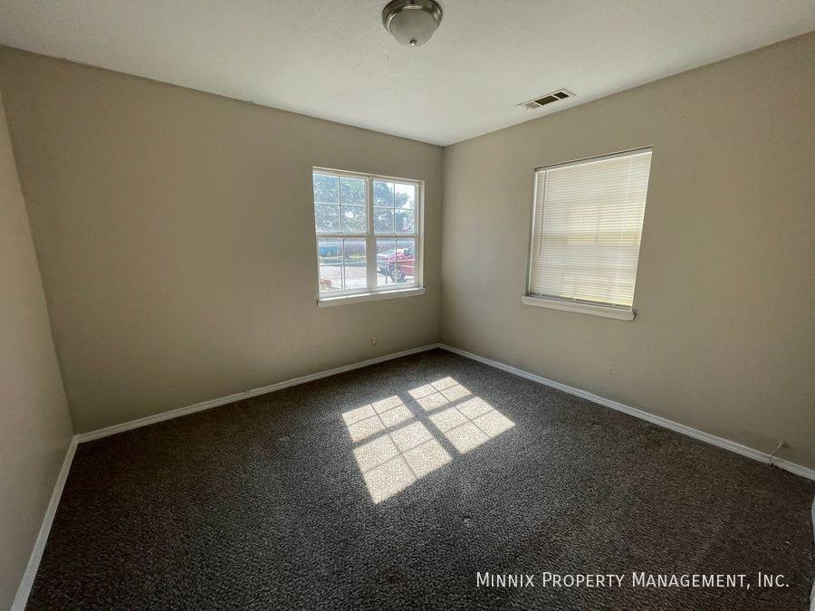 1209 N Arapahoe St - Photo 2 of 9