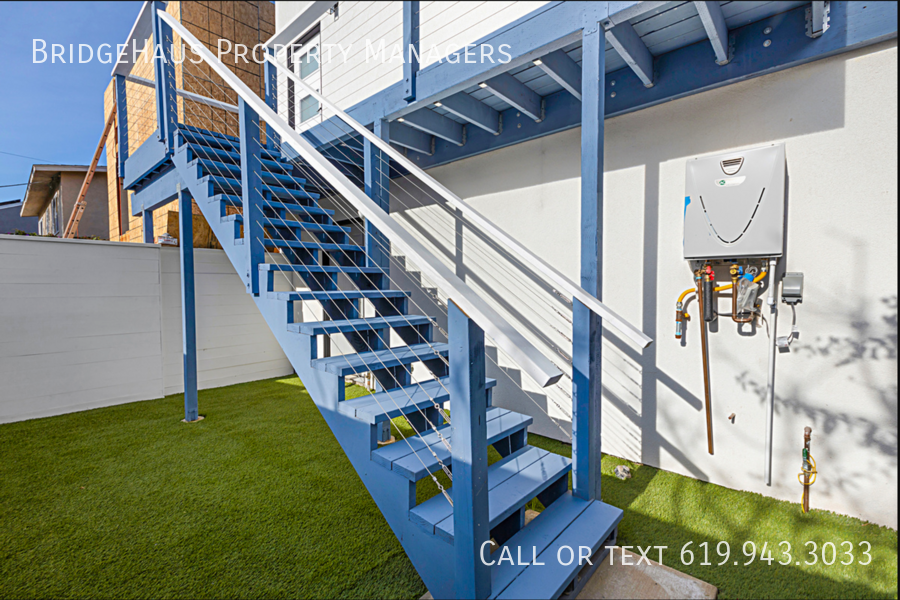 4656 Santa Monica Ave - Photo 3 of 21