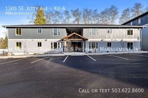 featured image of 1305 Se Jetty Ave #2A