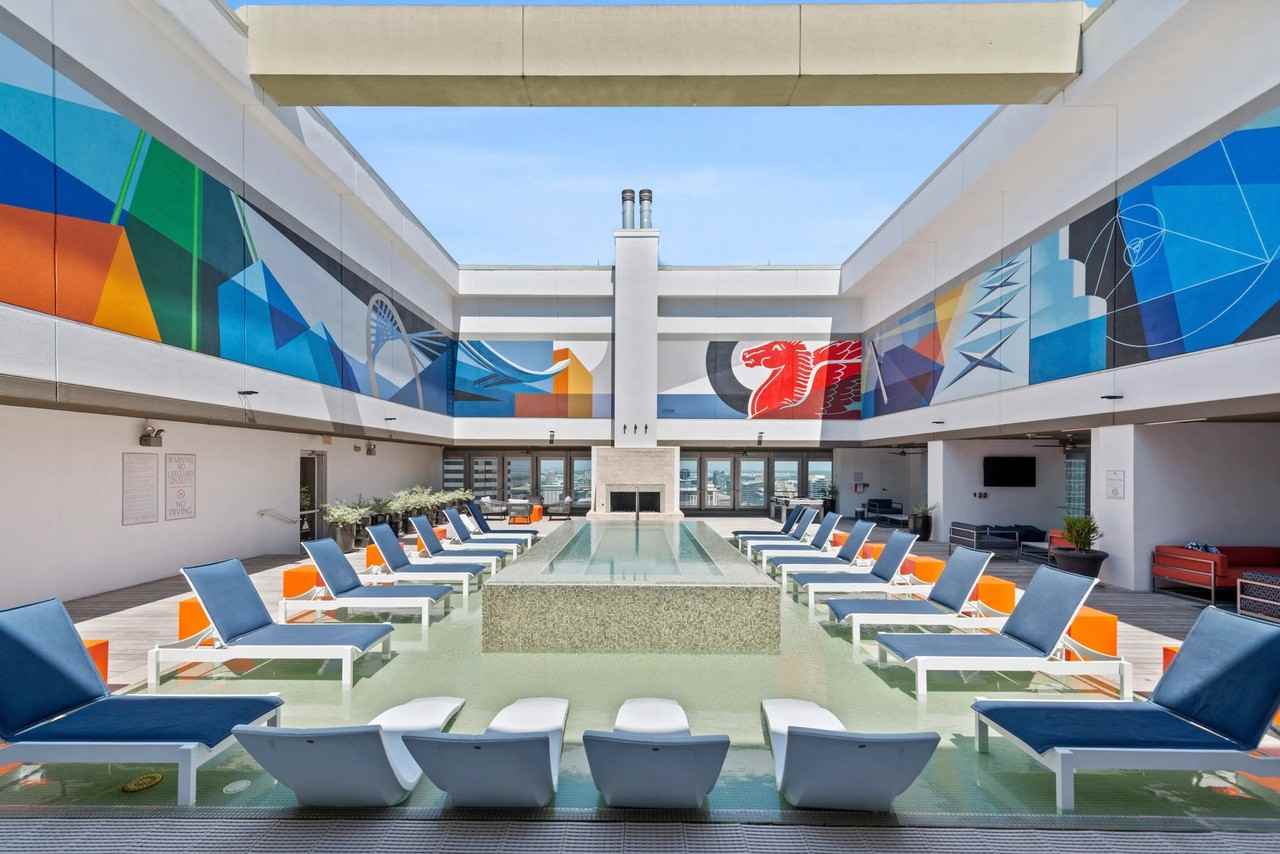 351 N Ervay St Ste 100 #C5-88