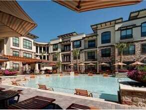 1803 N Field St #B5-58