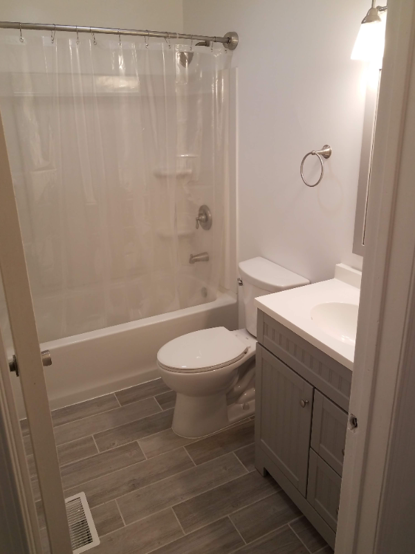 715 Jarvis Rd #B - Photo 3 of 4