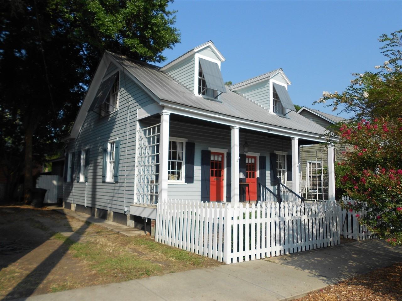 217 S Alcaniz St - Photo 3 of 19