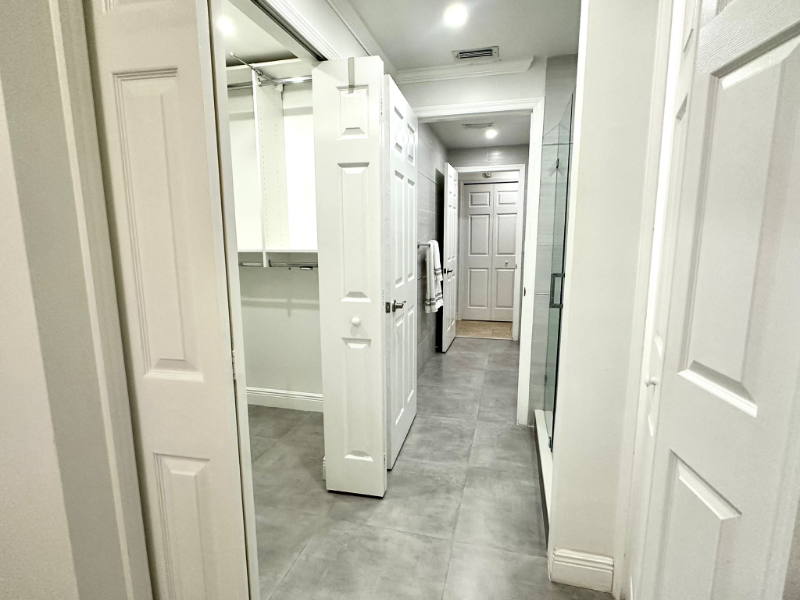 6504 Nw 114th Ave - Photo 5 of 7