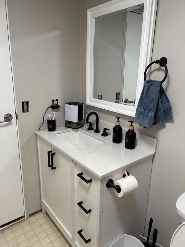 2285 Forest Hills Dr - Photo 3 of 10