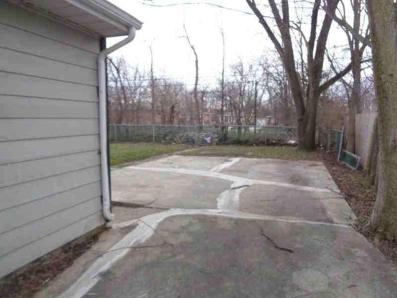 292 W 17th St - Photo 2 of 19