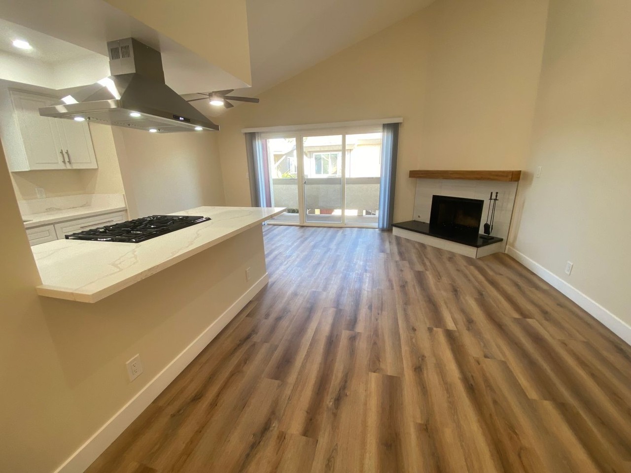 1655 Park Ave - Photo 2 of 39