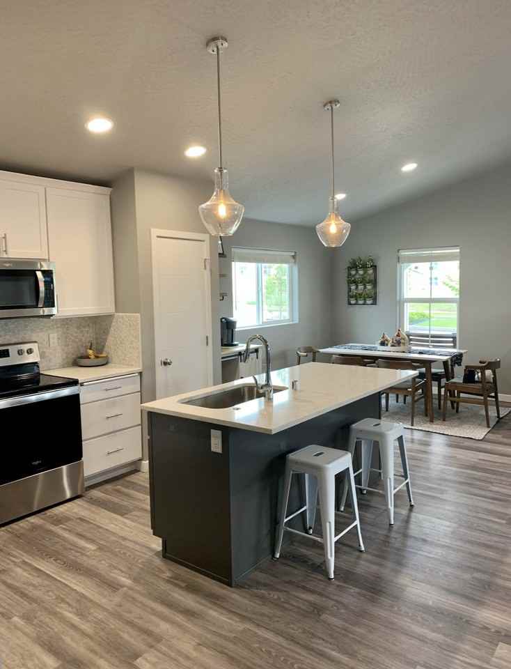 1742 N Harvest Pkwy #NA - Photo 3 of 11