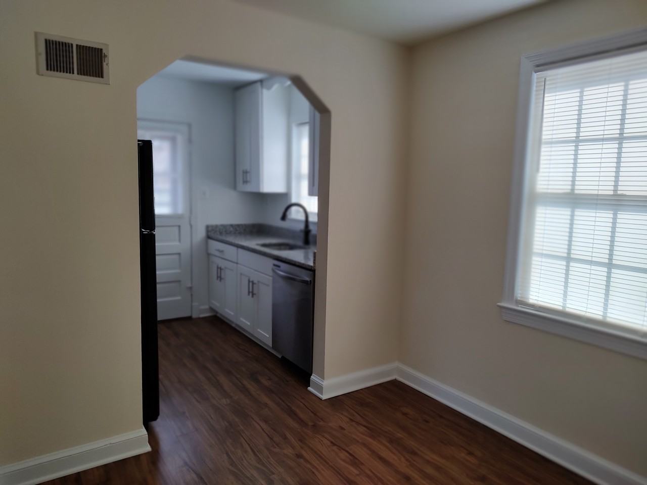 210 Granville Dr #NA - Photo 3 of 19