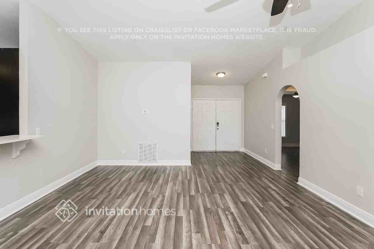 4616 Horseshoe Pick Ln - Photo 3 of 17