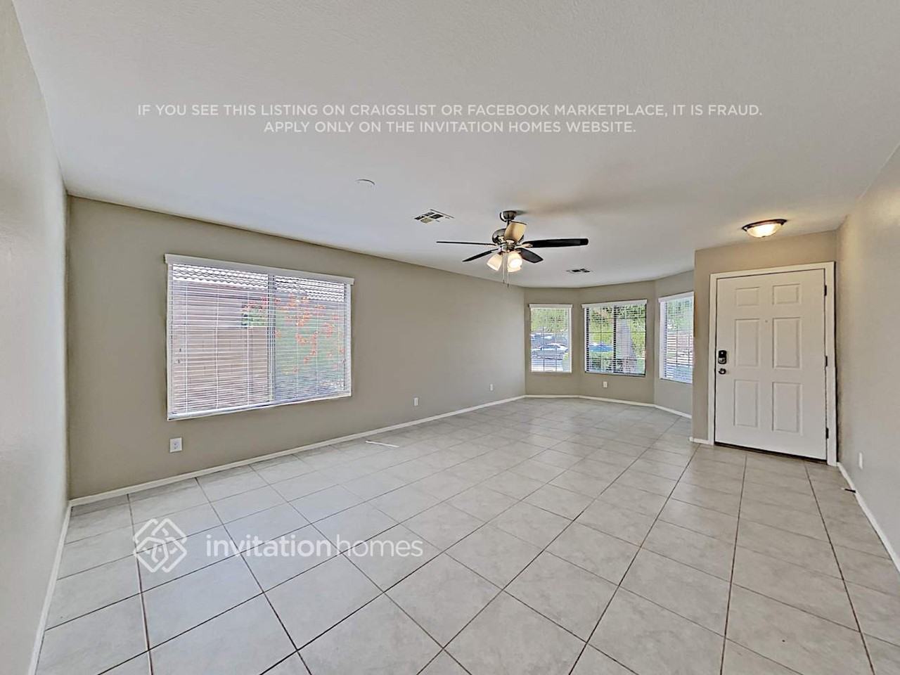 15517 W Mauna Loa Ln - Photo 3 of 17