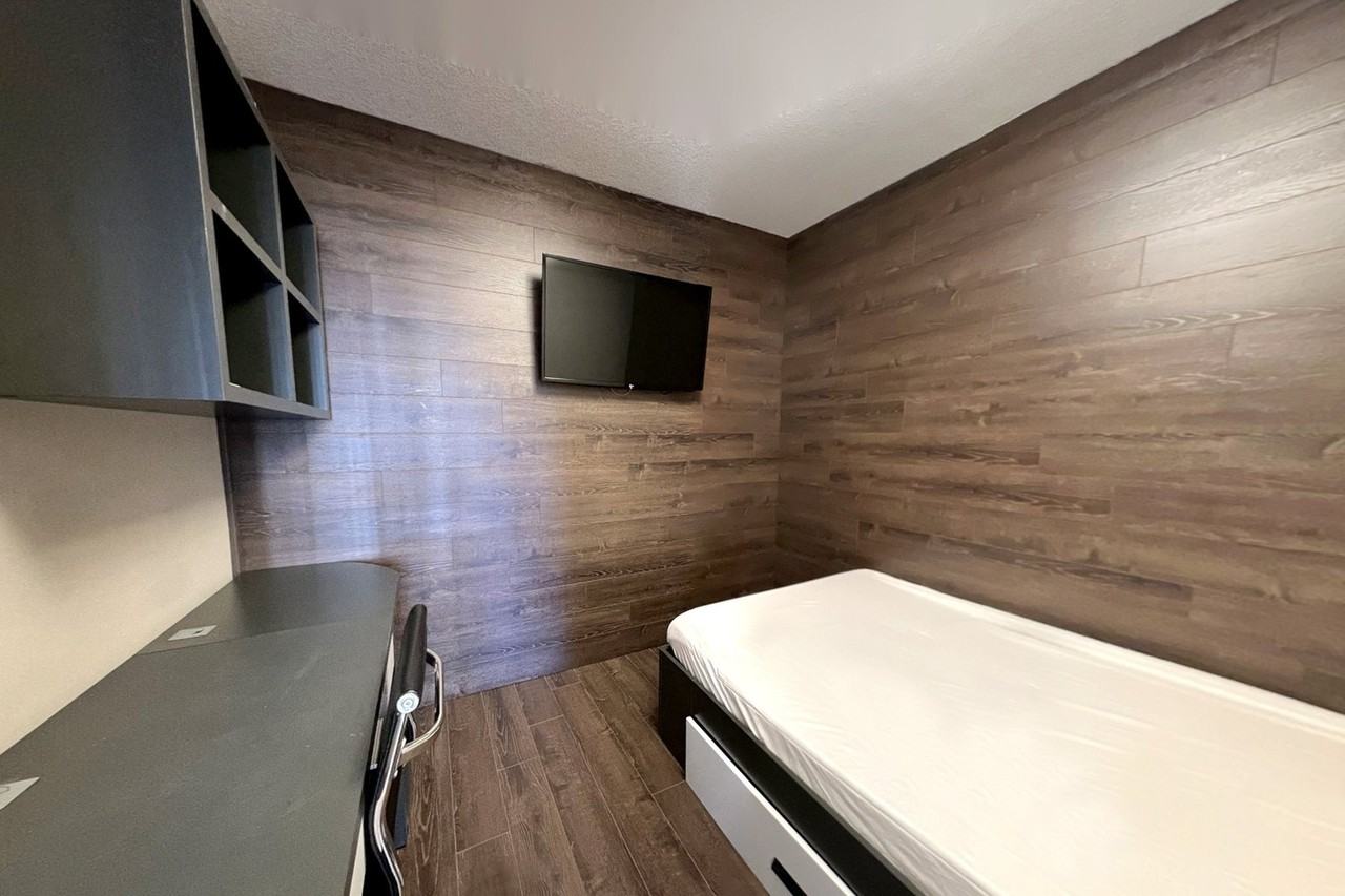 330 Phillip St - Photo 6 of 14