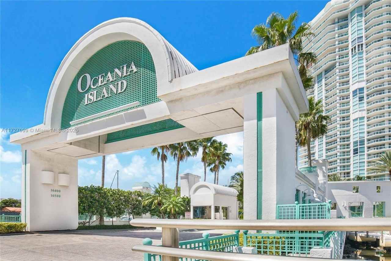 16400 Collins Ave - Photo 2 of 5